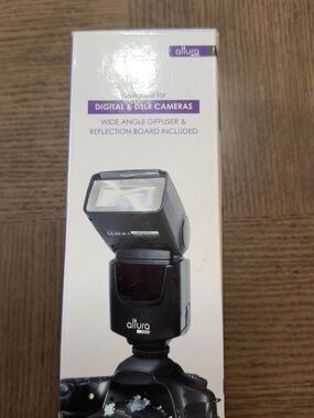 Altra Black On-Camera Speedlight Flash with Wide Diffuser